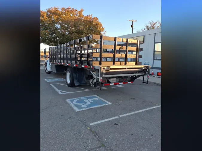 2019 FREIGHTLINER/MERCEDES M2 106