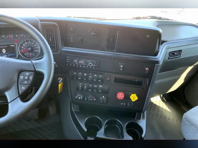 2021 INT LT625 6x4