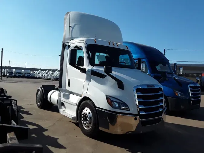 2020 FREIGHTLINER/MERCEDES NEW CASCADIA 116