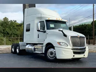2023 INT LT625 6x4