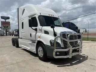 2018 Freightliner CASCADIA 113