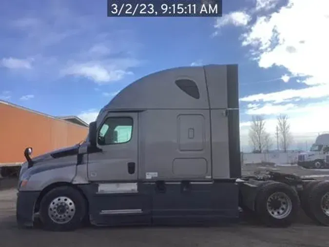 2022 Freightliner Cascadia