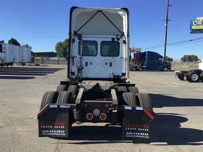 2021 FREIGHTLINER CA126488830d98684fe332e8b7574630e3c68