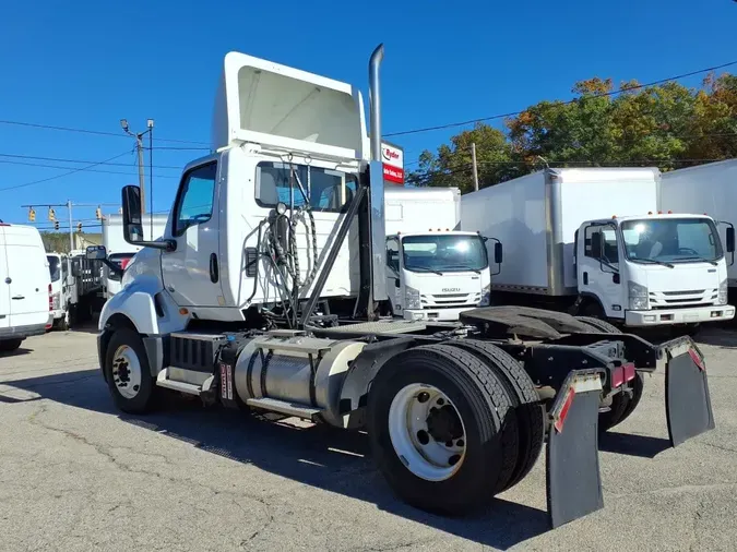 2021 NAVISTAR INTERNATIONAL LT625 DAYCAB S/A