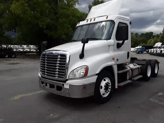2018 FREIGHTLINER/MERCEDES CASCADIA 125