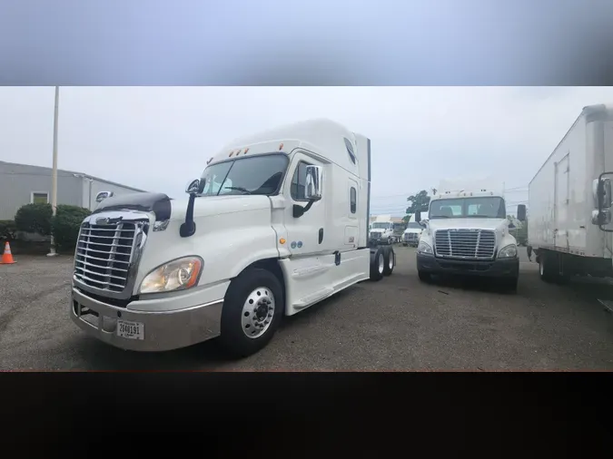 2018 FREIGHTLINER/MERCEDES CASCADIA 125