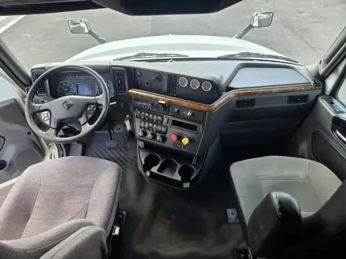 2022 International LT625