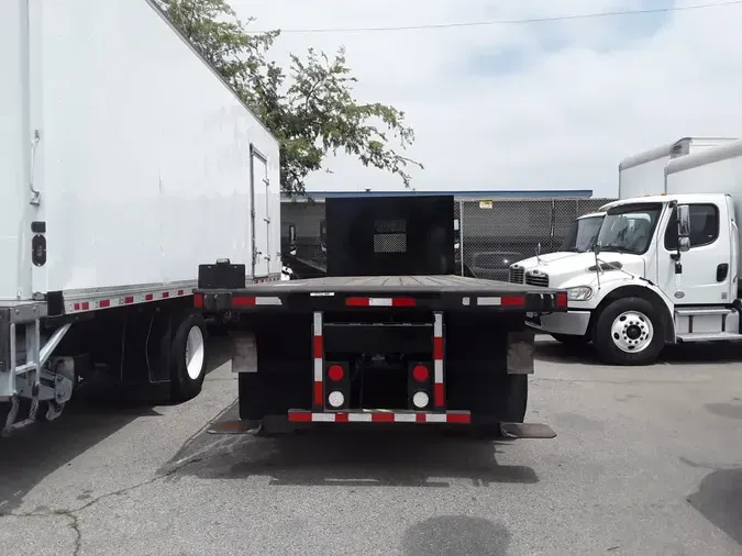 2016 FREIGHTLINER/MERCEDES M2 106