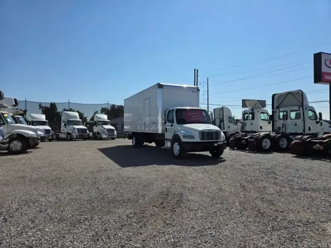 2018 FREIGHTLINER/MERCEDES M2 106
