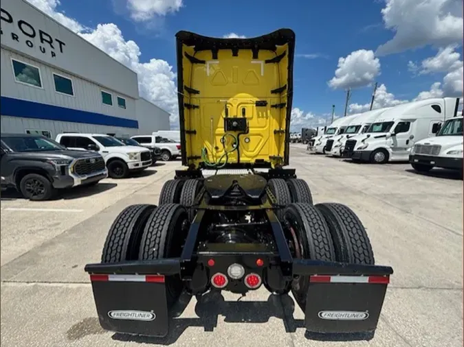 2022 Freightliner PT126SLP