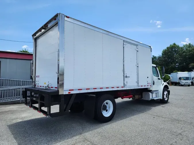 2018 FREIGHTLINER M2 106