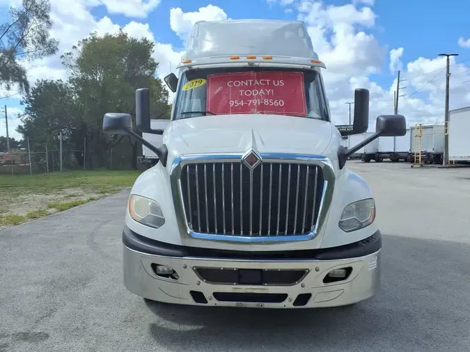 2019 NAVISTAR INTERNATIONAL LT625 SLPR CAB