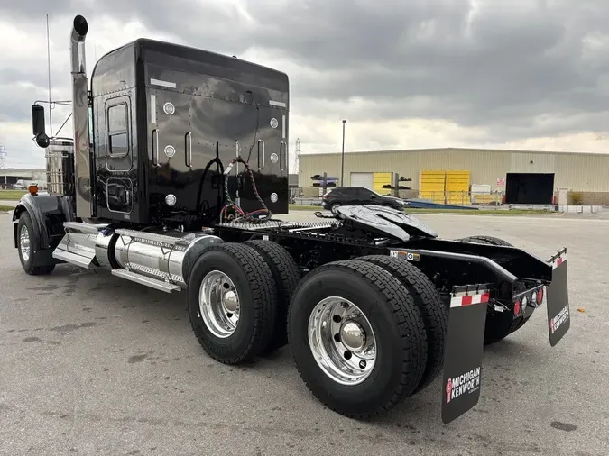 2026 Kenworth W900L