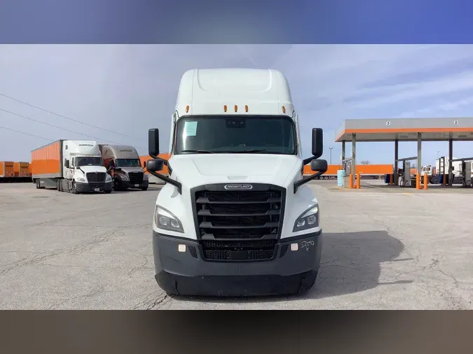 2022 Freightliner Cascadia 126