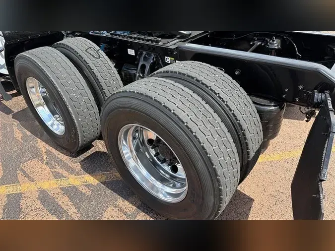 2022 KENWORTH T680