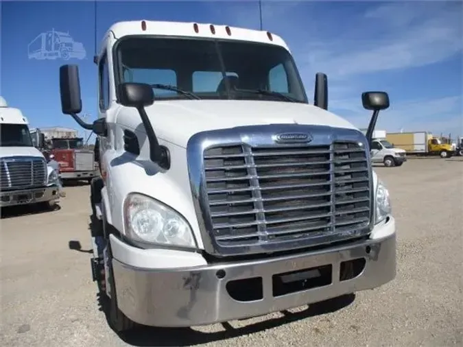 2016 FREIGHTLINER CASCADIA 113