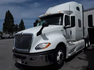 2020 NAVISTAR INTERNATIONAL LT625 SLPR CAB