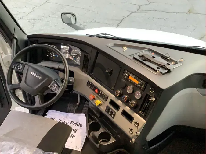 2020 Freightliner Cascadia