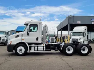 2016 FREIGHTLINER CASCADIA 113
