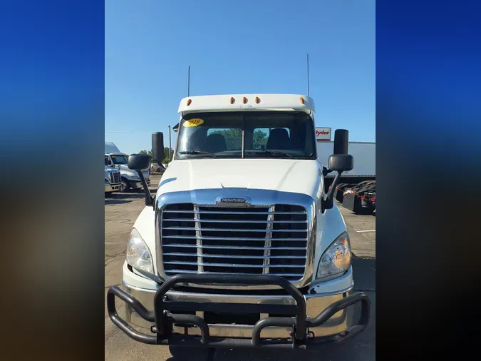 2019 FREIGHTLINER/MERCEDES CASCADIA 125489eea0be7c853364e6402127f0bf3d8
