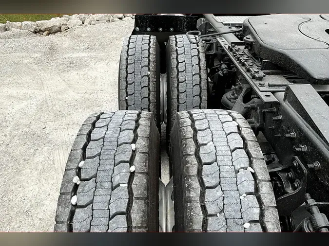 2022 INT LT625 6x4