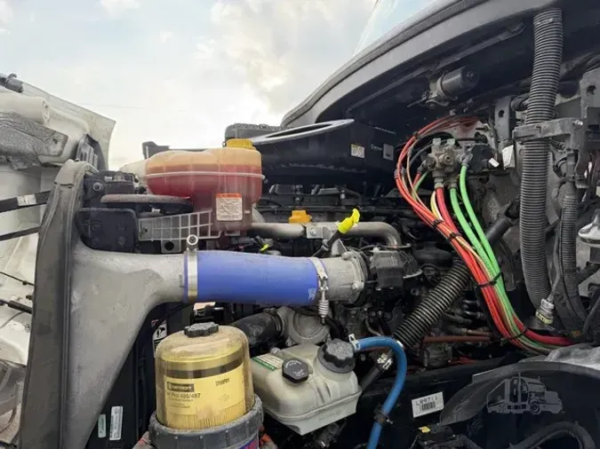 2020 FREIGHTLINER CASCADIA 116