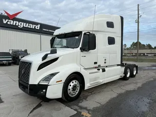 2020 Volvo VNL64T760