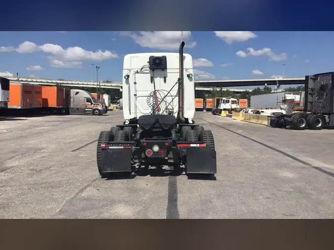 2021 Freightliner Cascadia 126