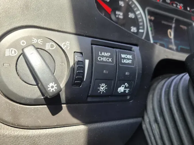 2022 International LT625
