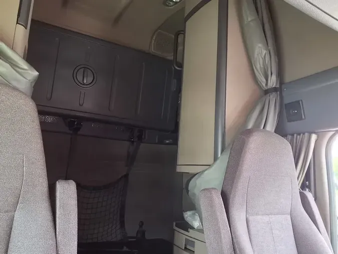 2020 FREIGHTLINER CASCADIA 125