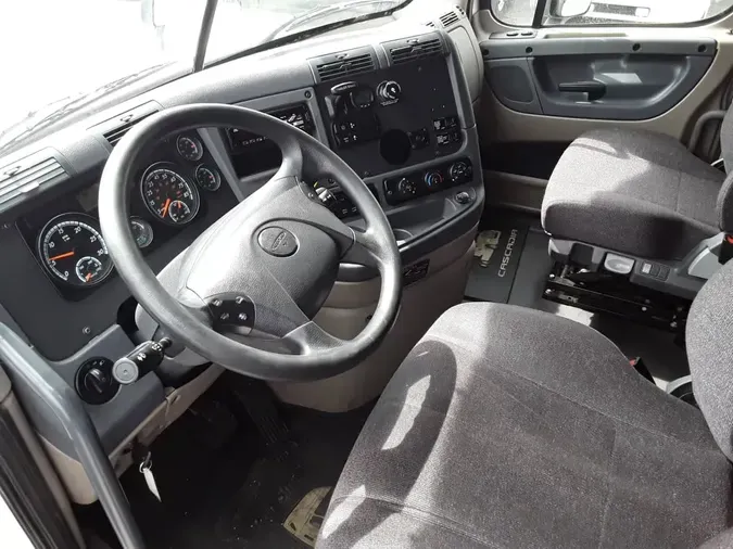 2020 FREIGHTLINER/MERCEDES CASCADIA 125