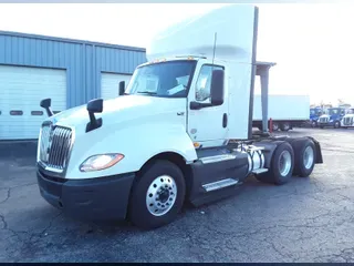 2018 NAVISTAR INTERNATIONAL LT625 DAYCAB T/A