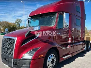 2021 VOLVO VNL64T860