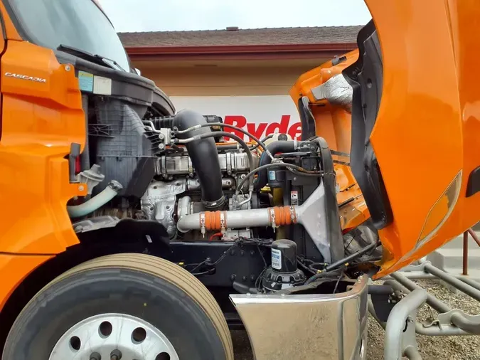 2019 FREIGHTLINER NEW CASCADIA PX12664