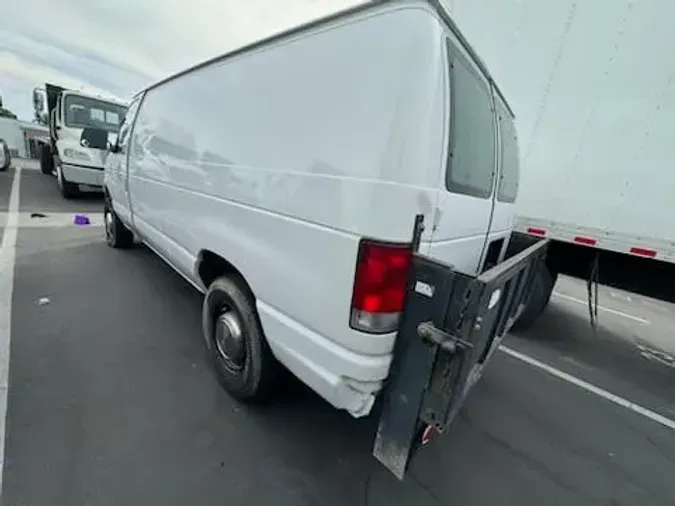 2000 FORD MOTOR COMPANY E-250 ECONOLINE