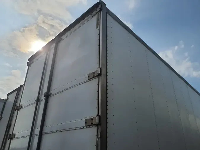 2017 UTILITY TRAILERS VS2RA 53/162/10248b3806169464616ad107bab4b6b9199