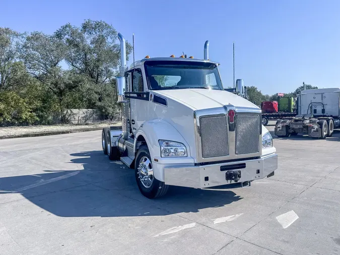2026 KENWORTH T880