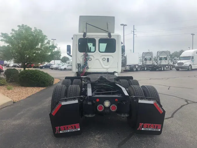 2021 Freightliner New Cascadia