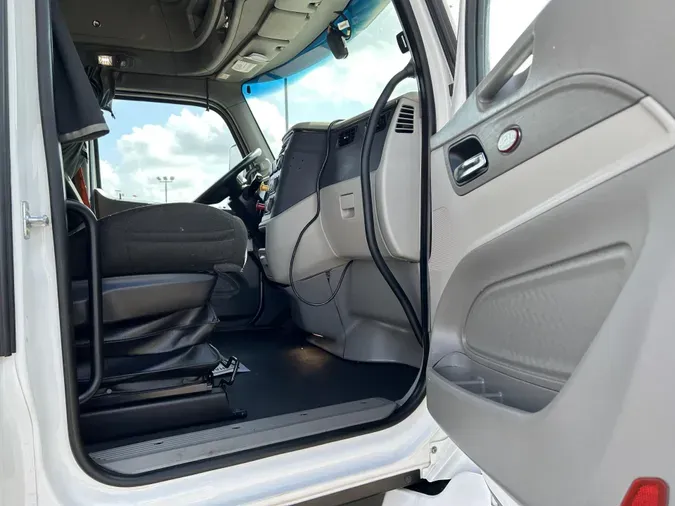 2021 Peterbilt 579