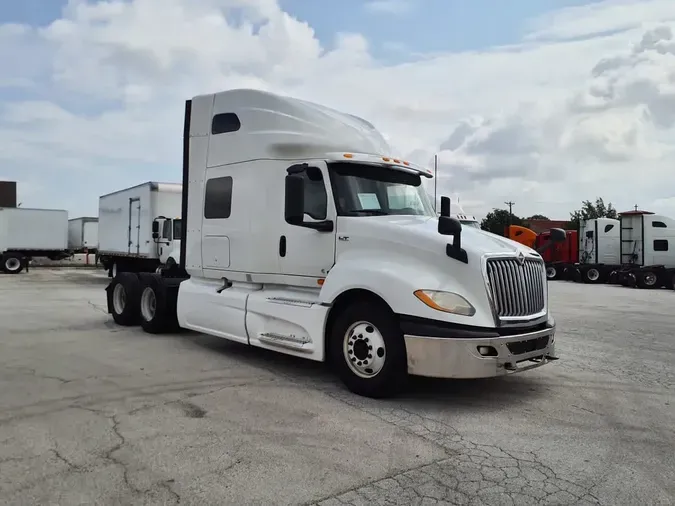 2019 NAVISTAR INTERNATIONAL LT625 SLPR CAB