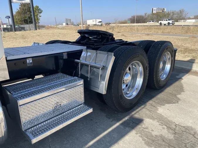 2019 Peterbilt 38948bf73d542189ca73e1624dccd1dc75d