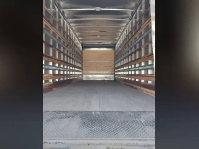 2021 FREIGHTLINER/MERCEDES M2 106