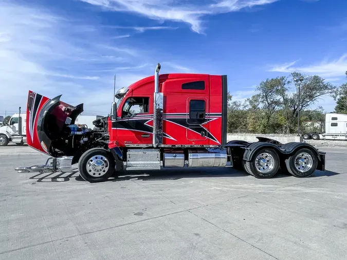 2021 KENWORTH T68048c9590b40cd72494b0c846191ffc31e