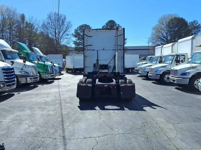 2020 VOLVO VNL64T-76048ca17676b3fd84156f7e278135169c3