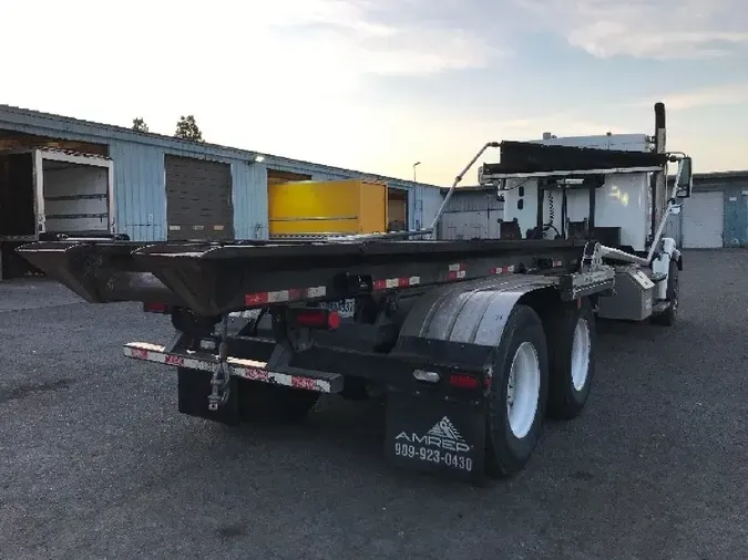 2017 FREIGHTLINER Coronado