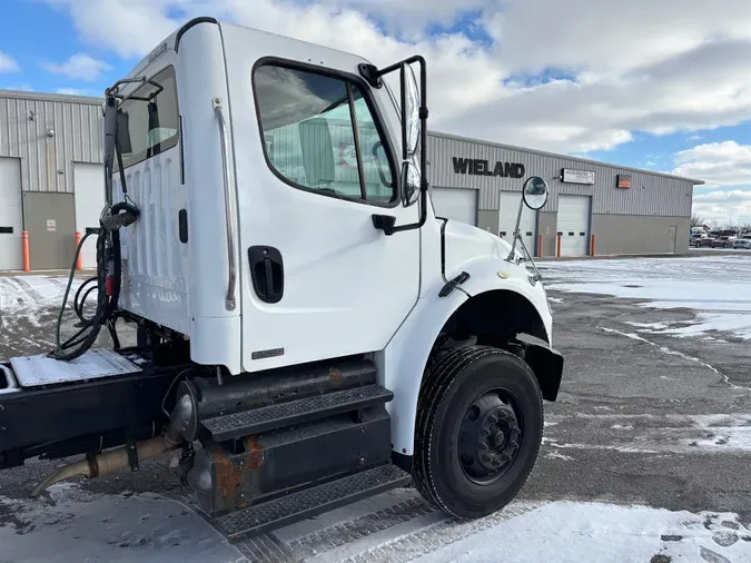 2012 Freightliner M2