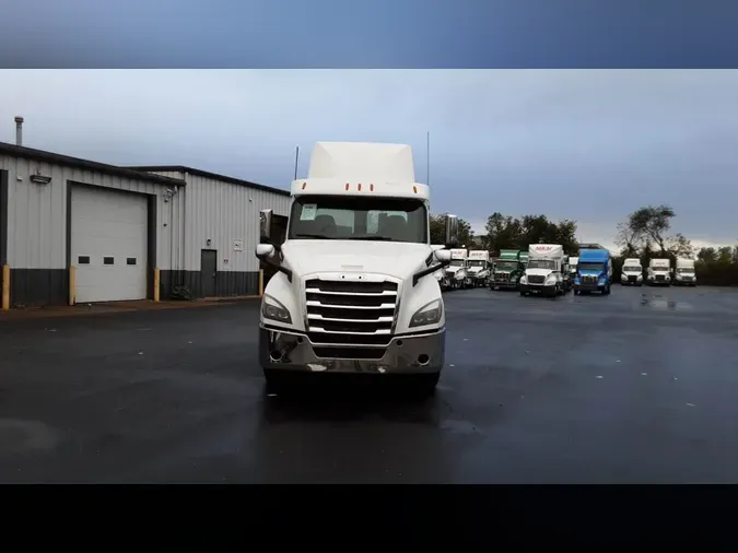 2019 Freightliner Cascadia 12648cfb3bea0d5098094b12aa1677da6e1