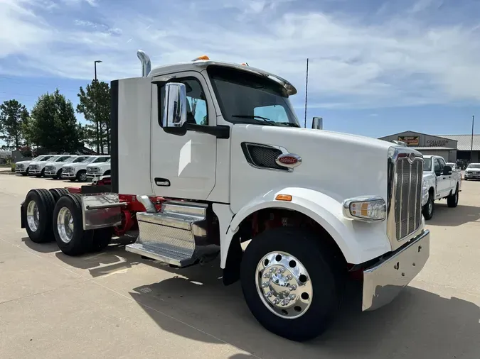 2023 Peterbilt 56748d2fc96cdda9682955222a570abdc9a