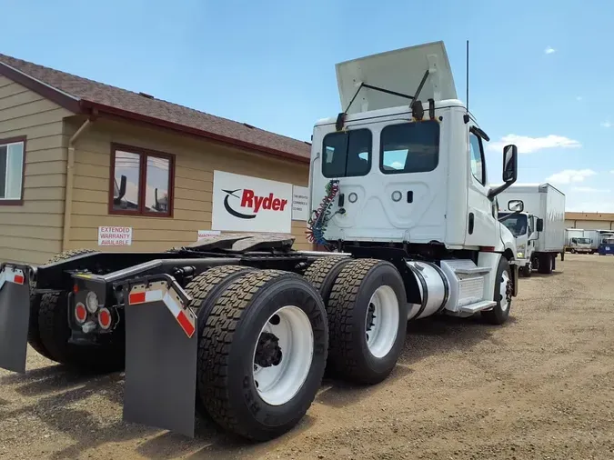 2019 FREIGHTLINER NEW CASCADIA PX12664