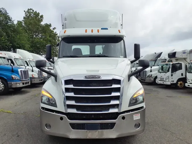2019 FREIGHTLINER NEW CASCADIA 126